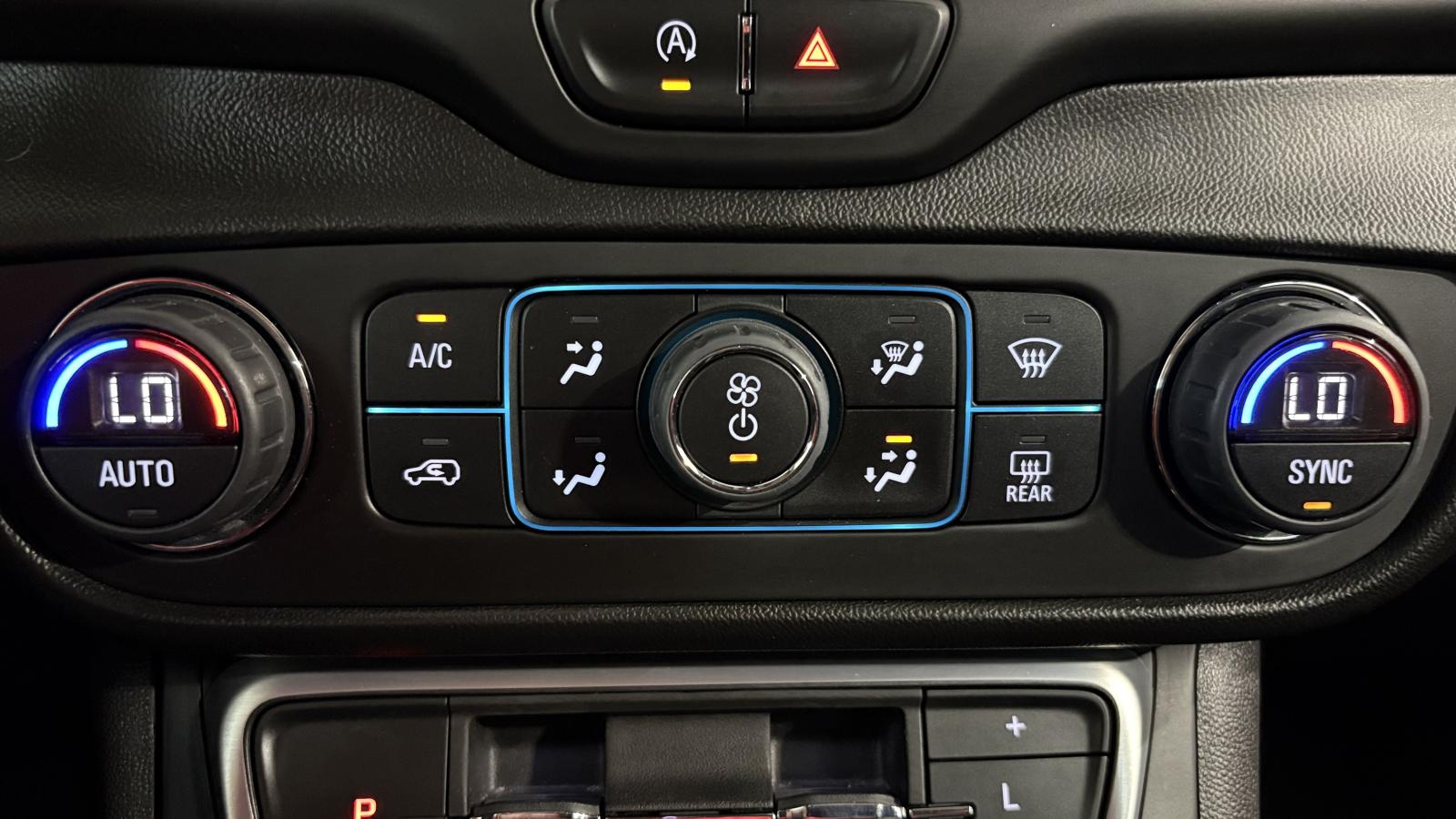 2022 GMC Terrain - Image 30