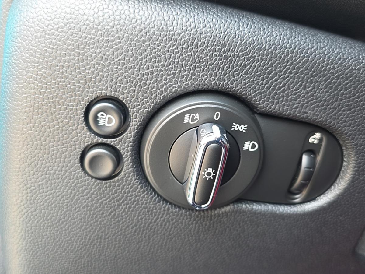 2024 MINI Cooper S 3 Door - Image 25
