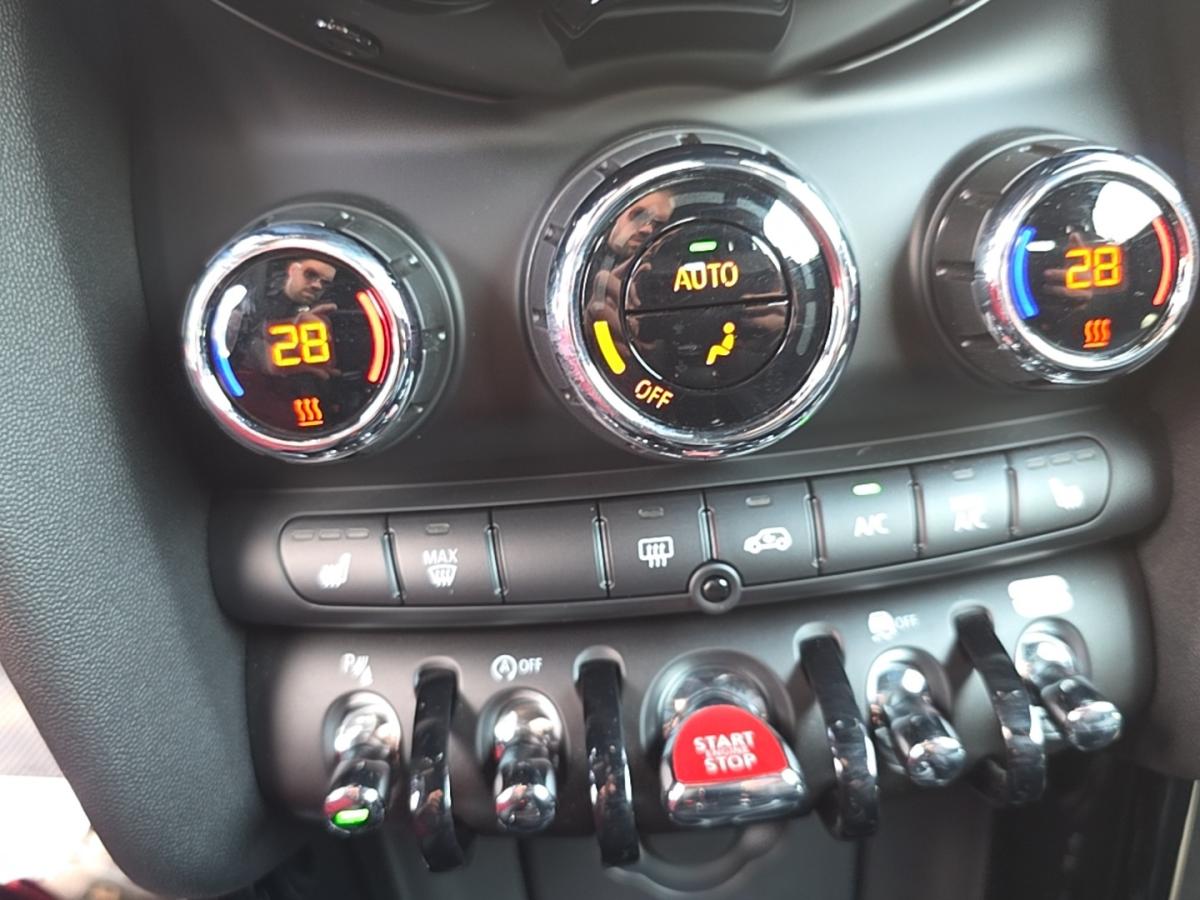 2024 MINI Cooper S 3 Door - Image 26