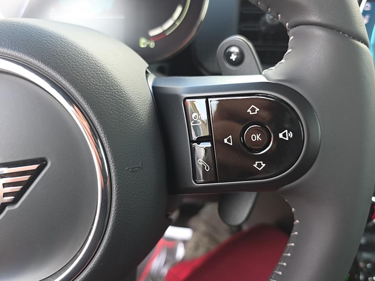 2024 MINI Cooper S 3 Door - Image 32