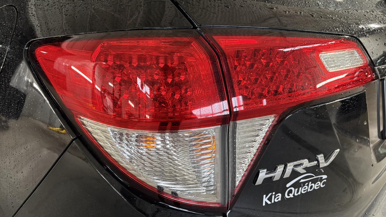 2022 Honda HR-V - Image 12