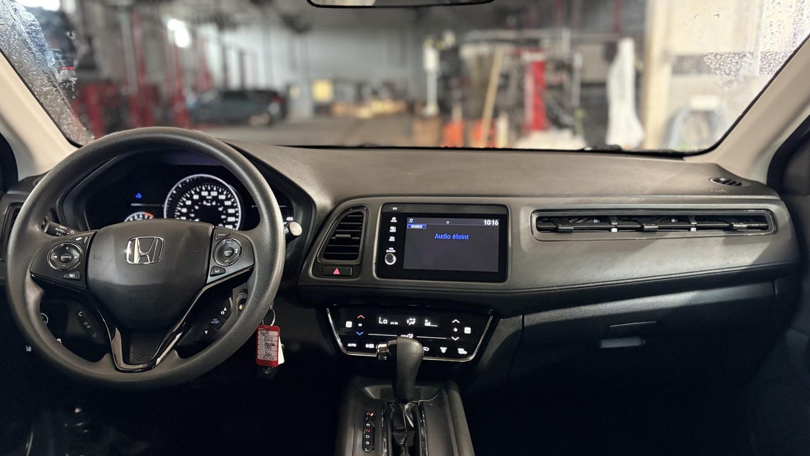 2022 Honda HR-V - Image 16