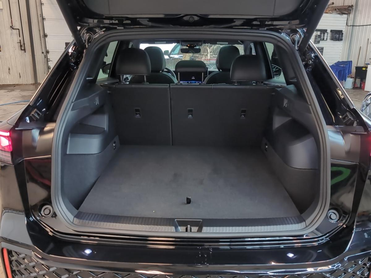 2026 Volkswagen Tiguan - Image 9