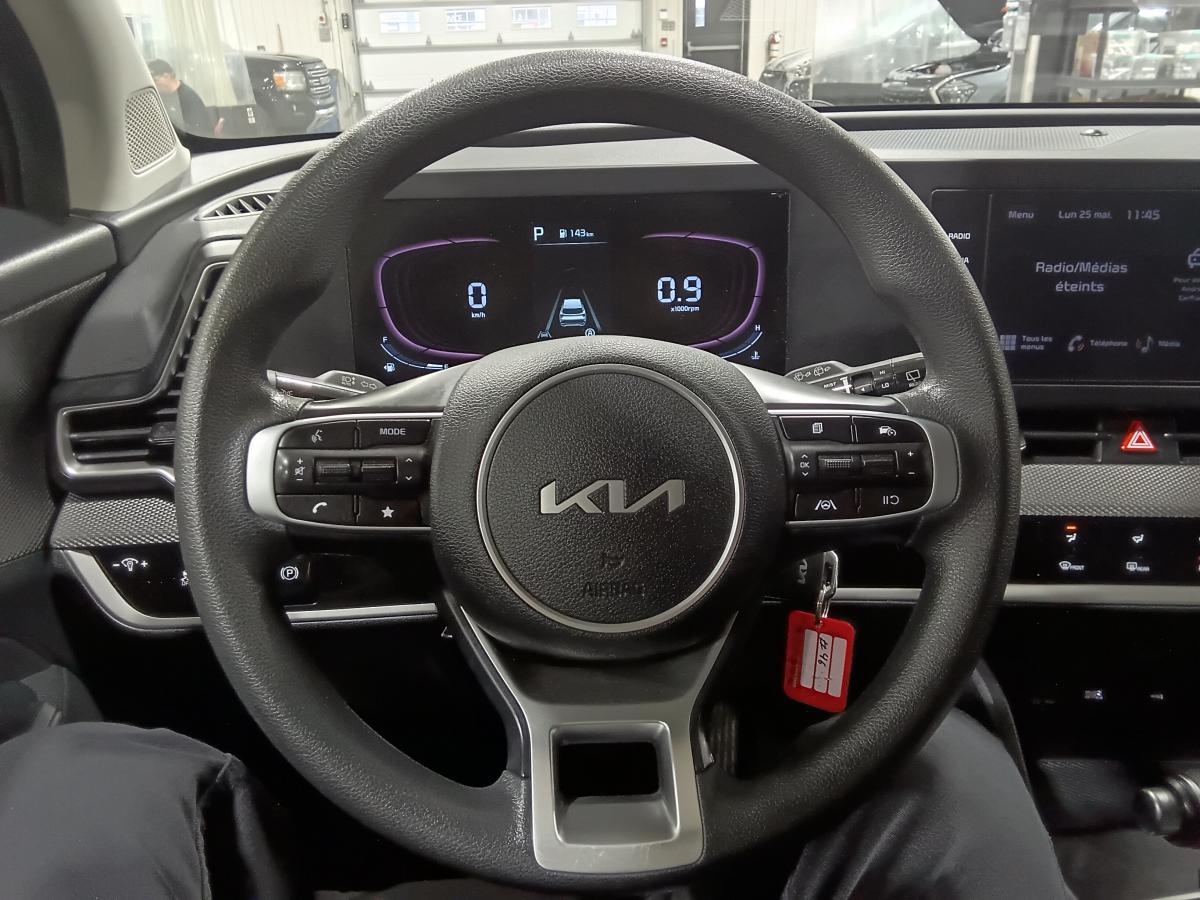 2023 Kia Sportage - Image 11