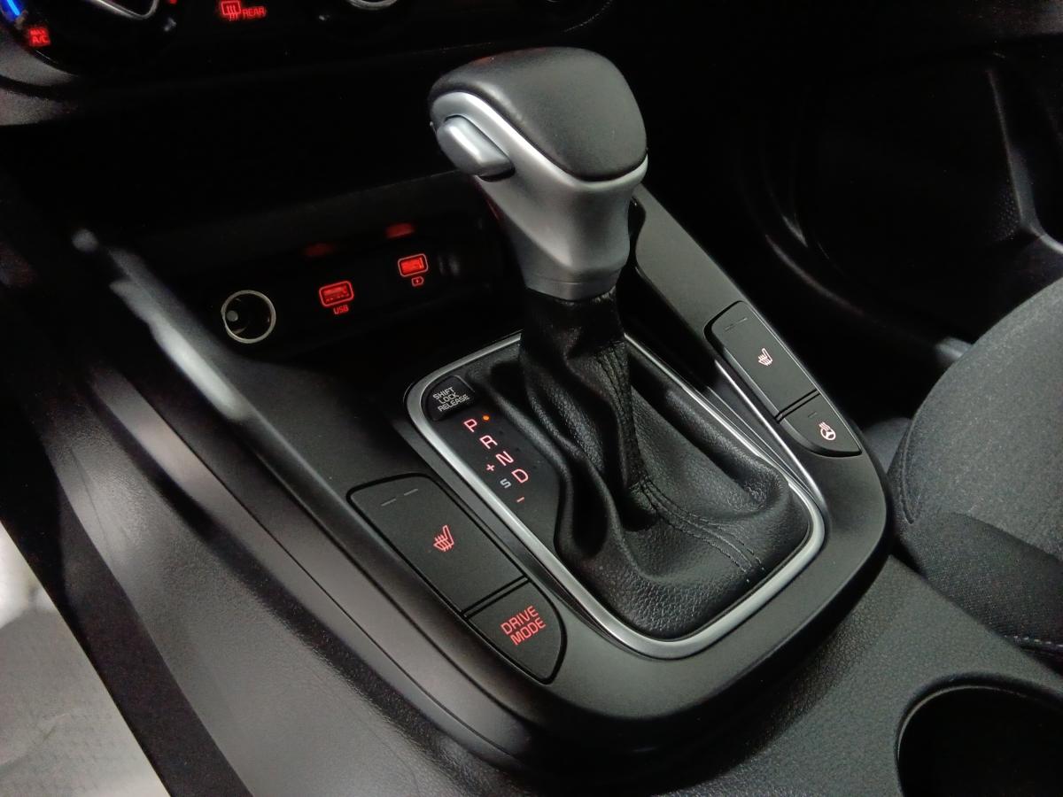 2022 Kia Soul - Image 16