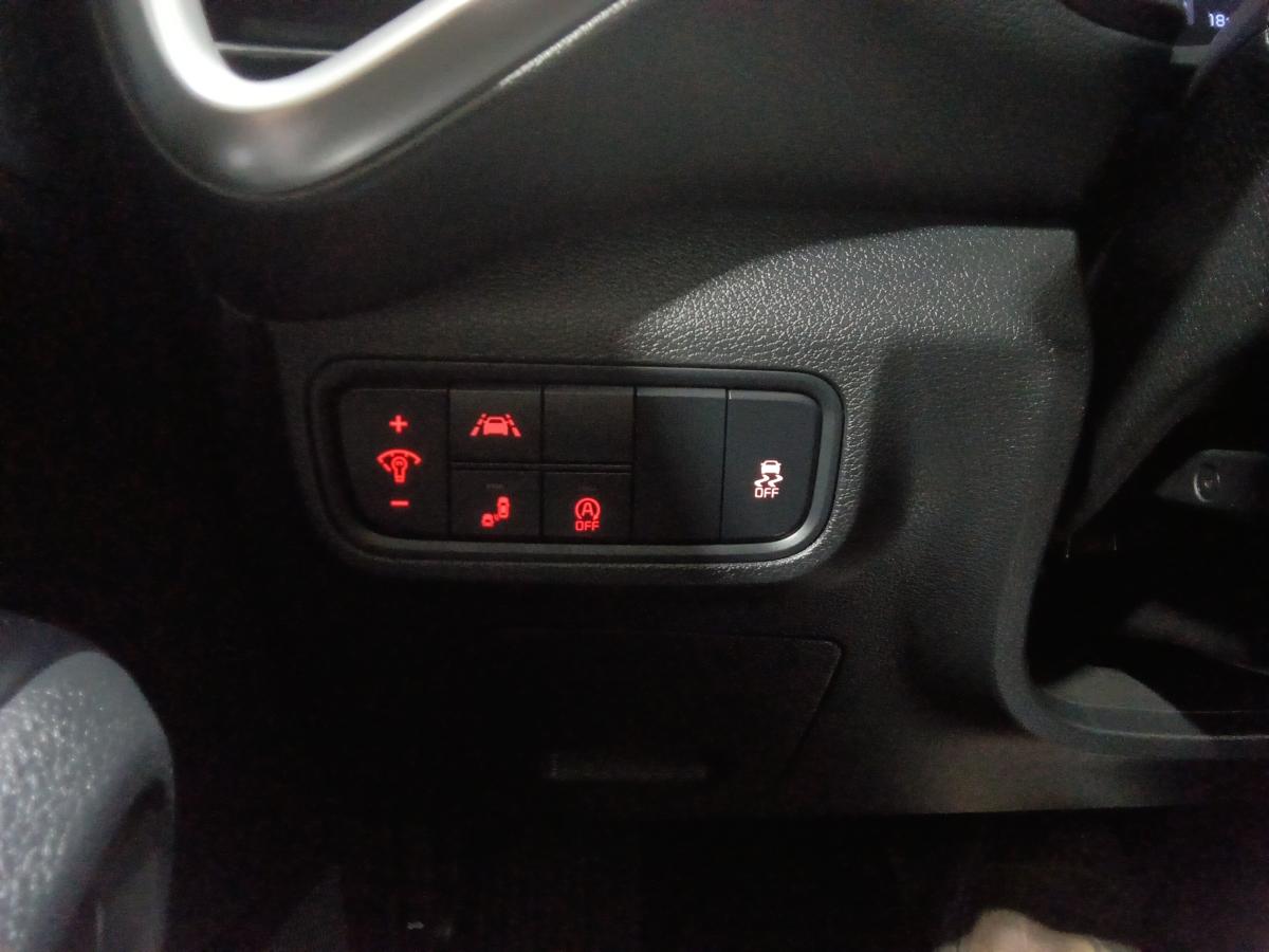 2022 Kia Soul - Image 25