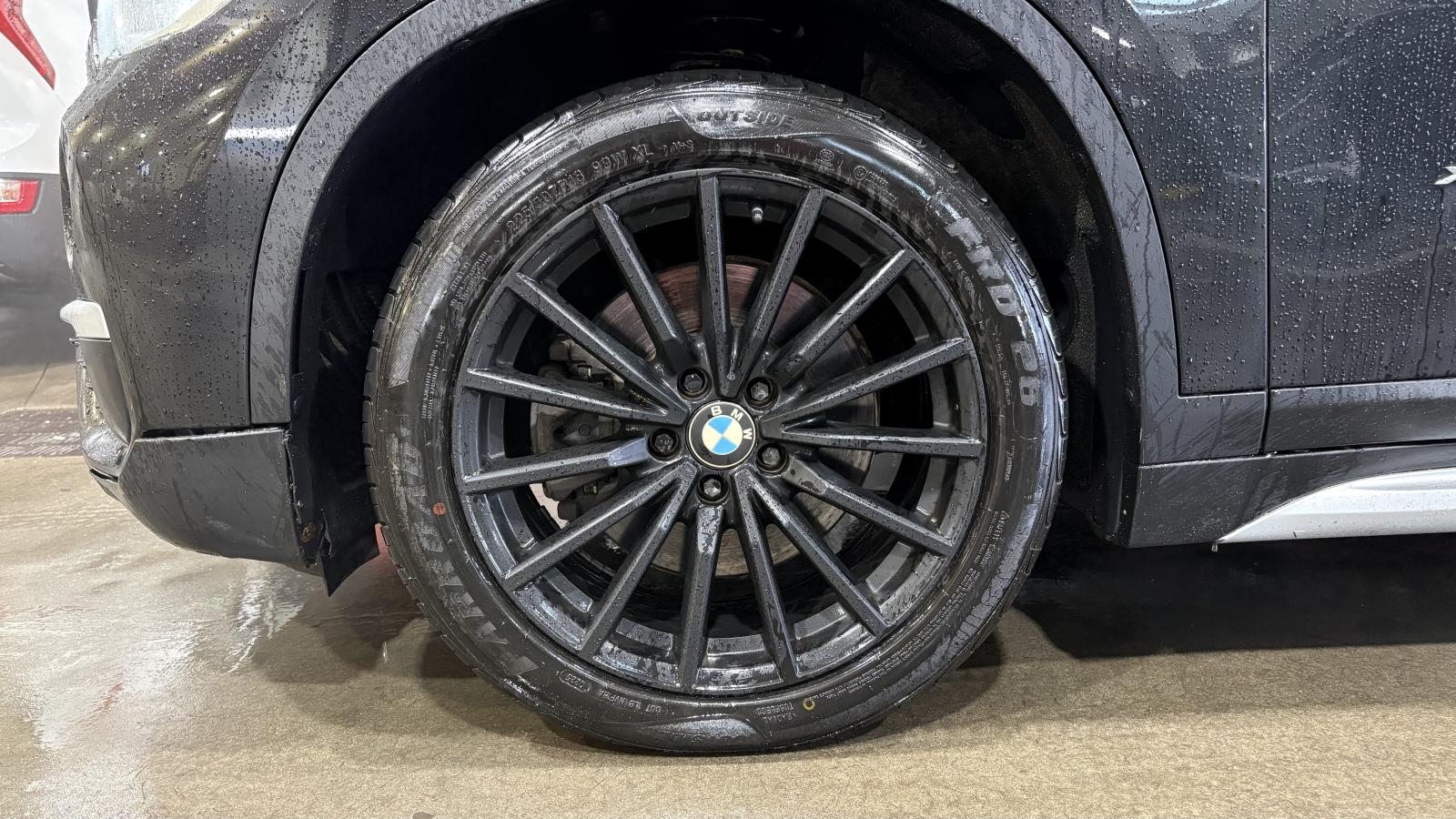 2017 BMW X1 - Image 3