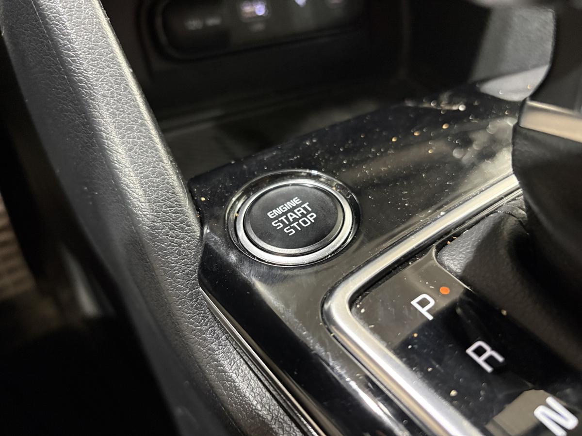 2025 Kia Sportage - Image 32
