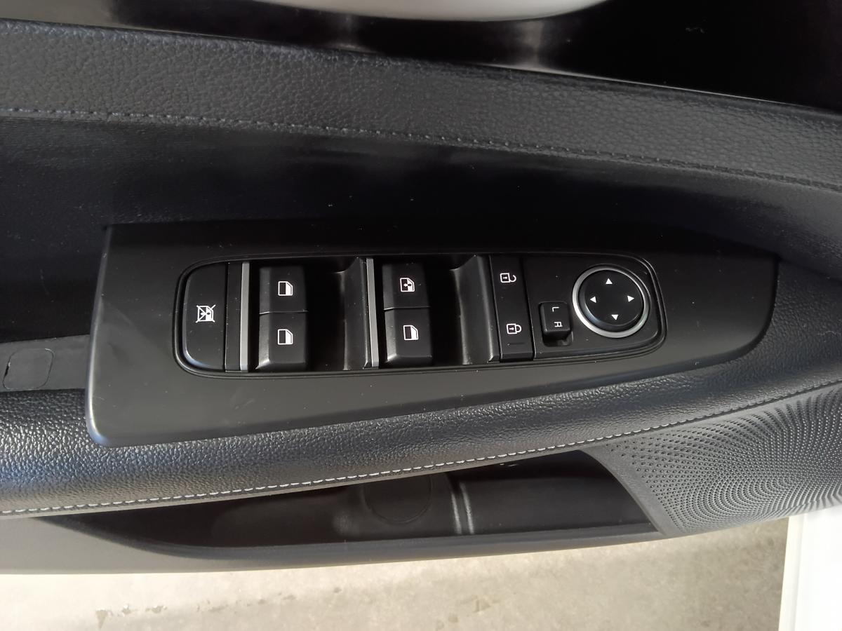 2022 Kia Forte5 - Image 25