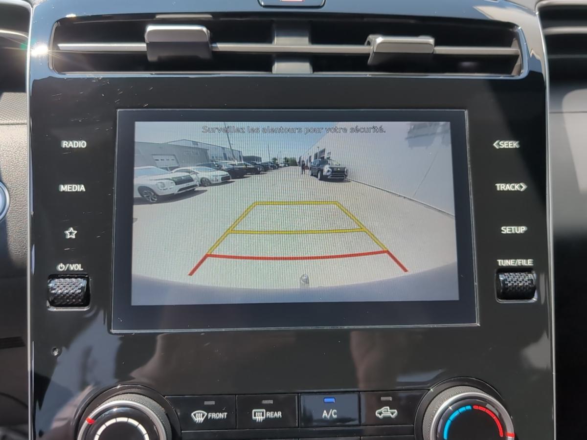2022 Hyundai Santa Cruz - Image 19