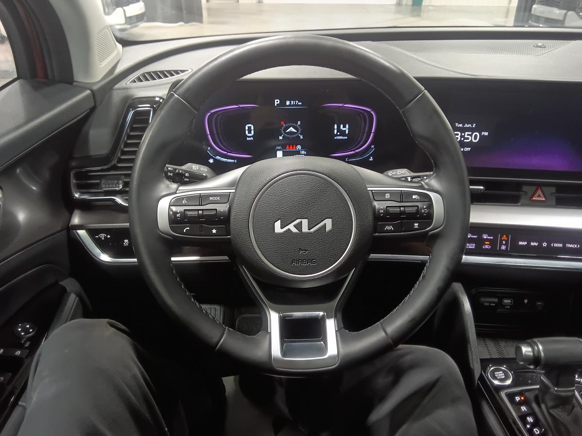 2025 Kia Sportage - Image 15