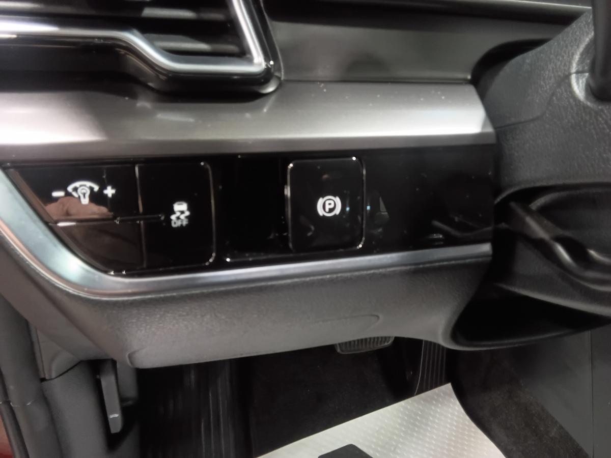 2025 Kia Sportage - Image 27