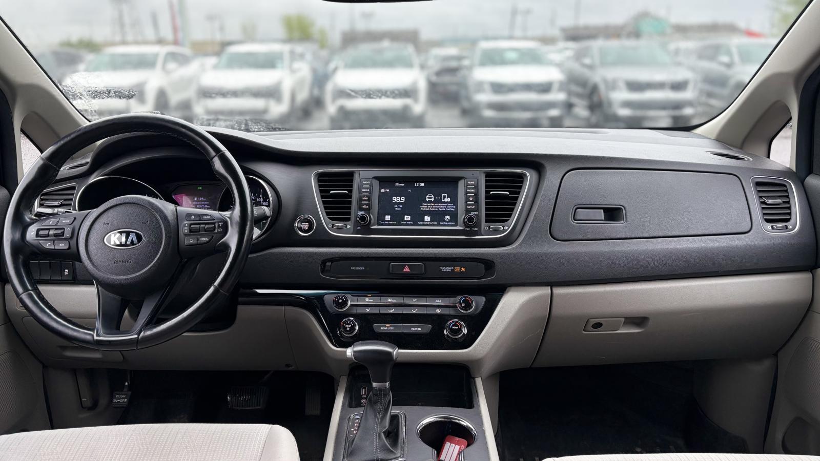 2020 Kia Sedona - Image 7