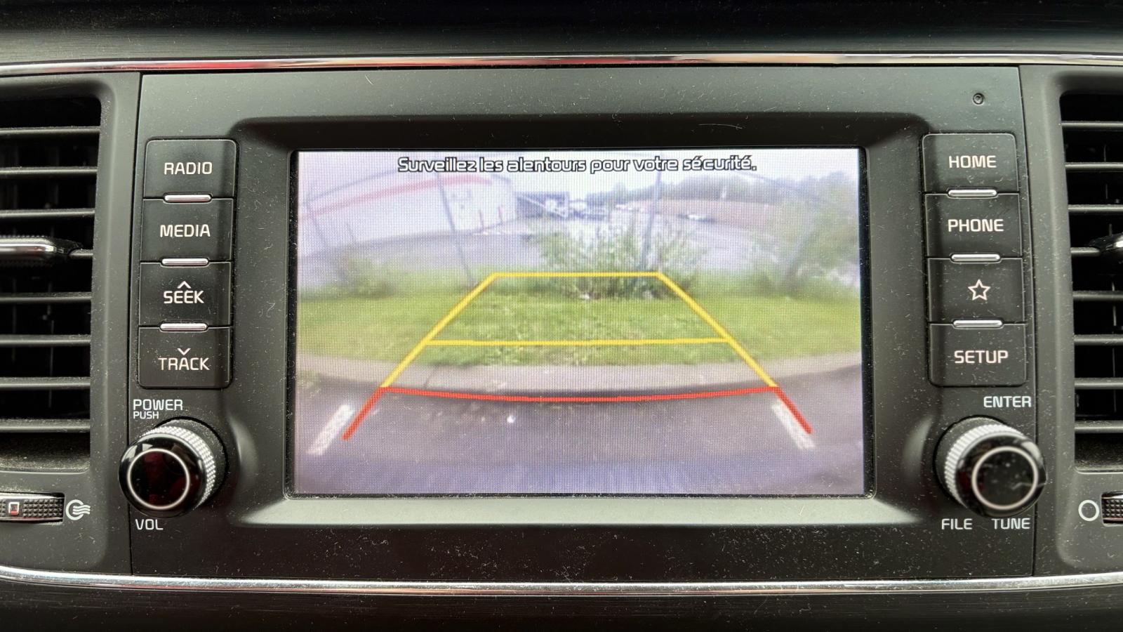 2020 Kia Sedona - Image 22