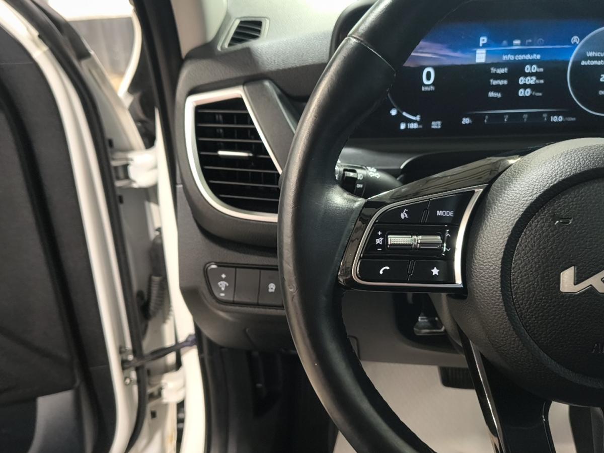 2024 Kia Seltos - Image 30
