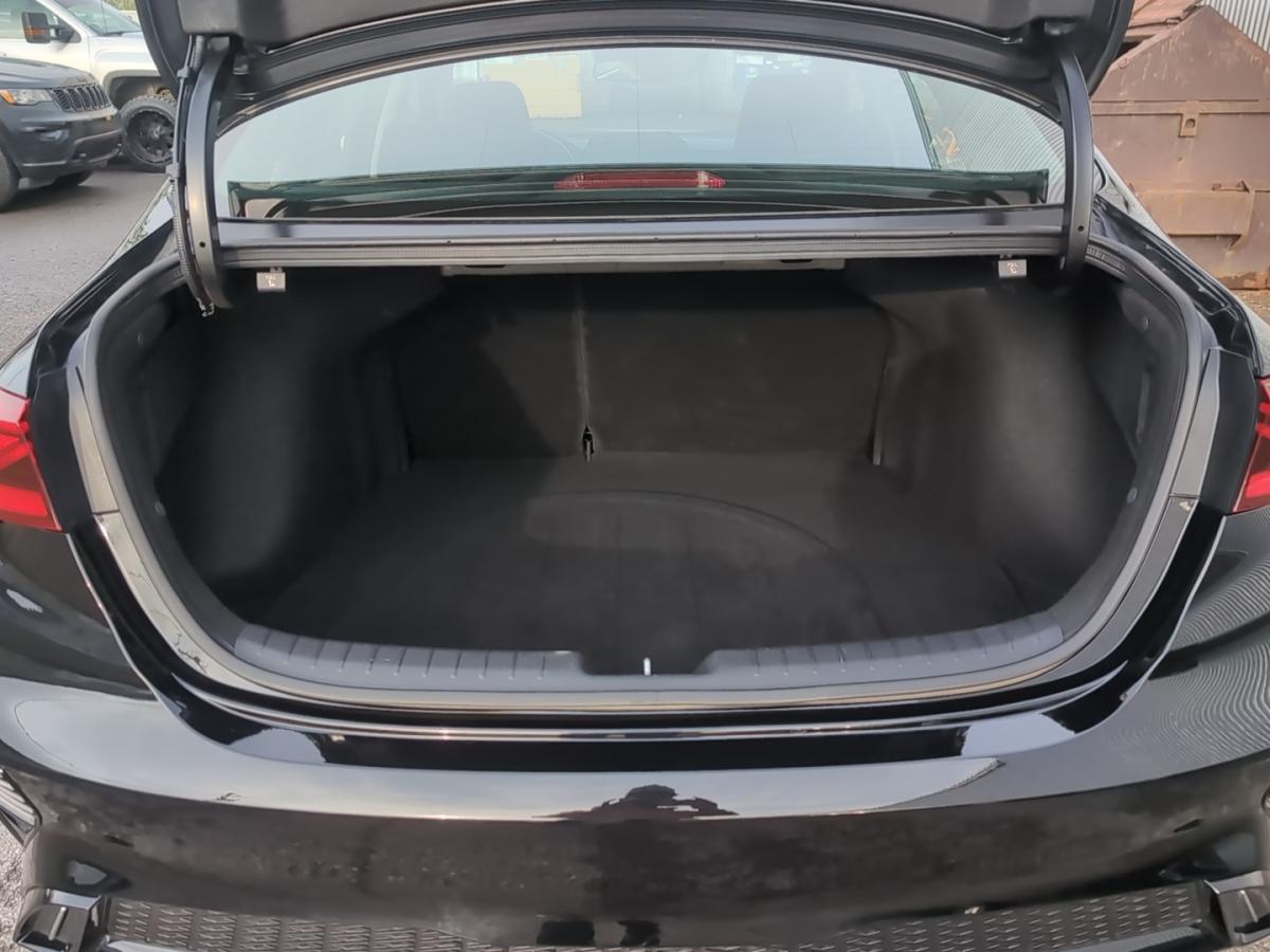 2024 Kia Forte - Image 8