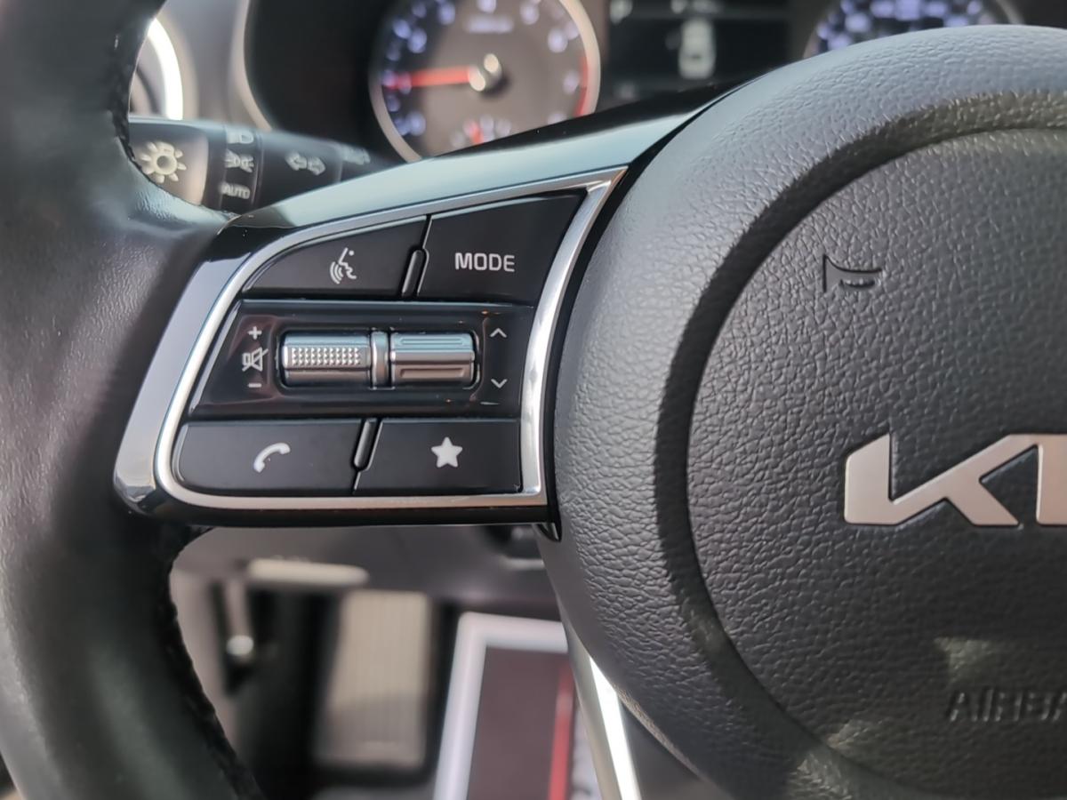 2024 Kia Forte - Image 25