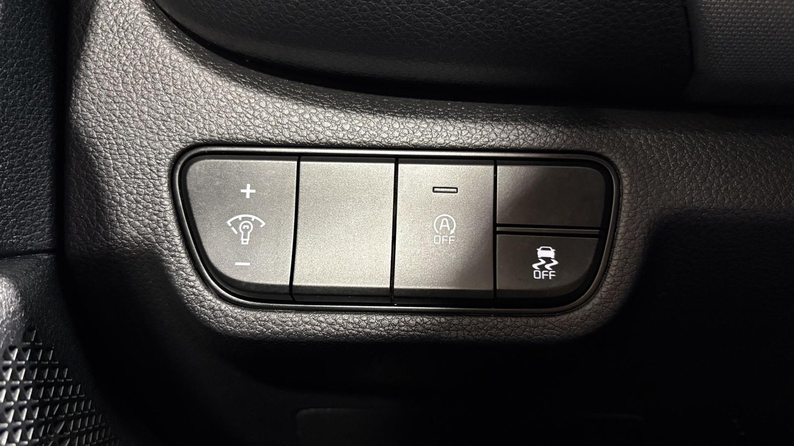2023 Kia Seltos - Image 26