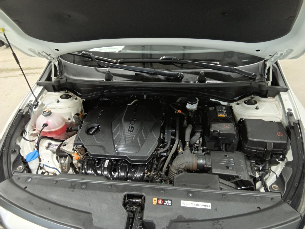 2023 Kia Sportage - Image 7
