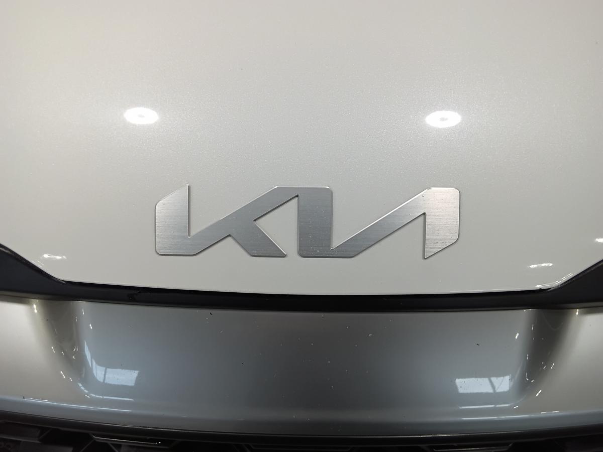 2023 Kia Sportage - Image 11