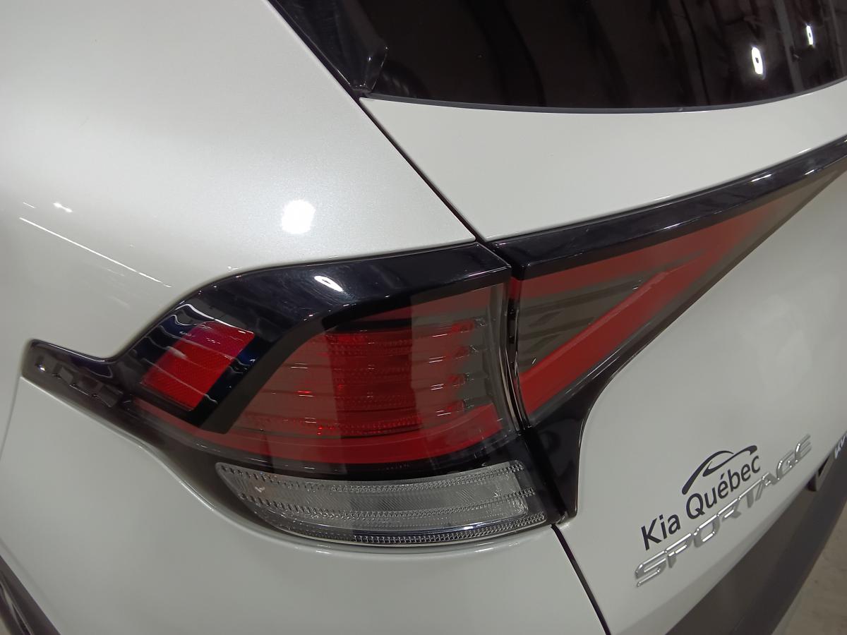 2023 Kia Sportage - Image 12