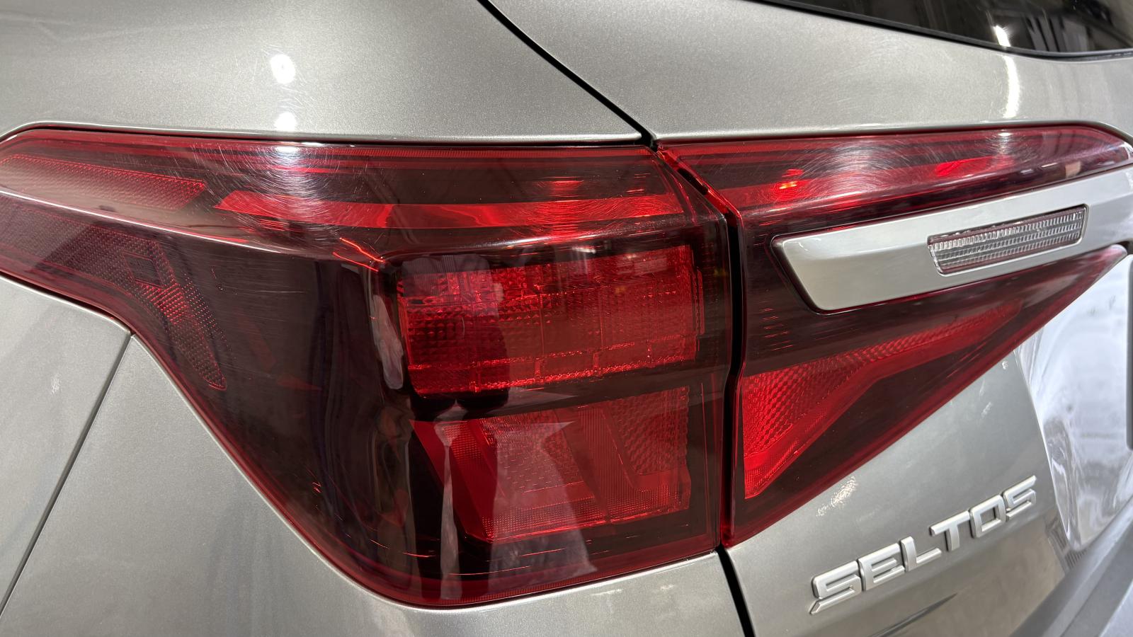 2023 Kia Seltos - Image 11