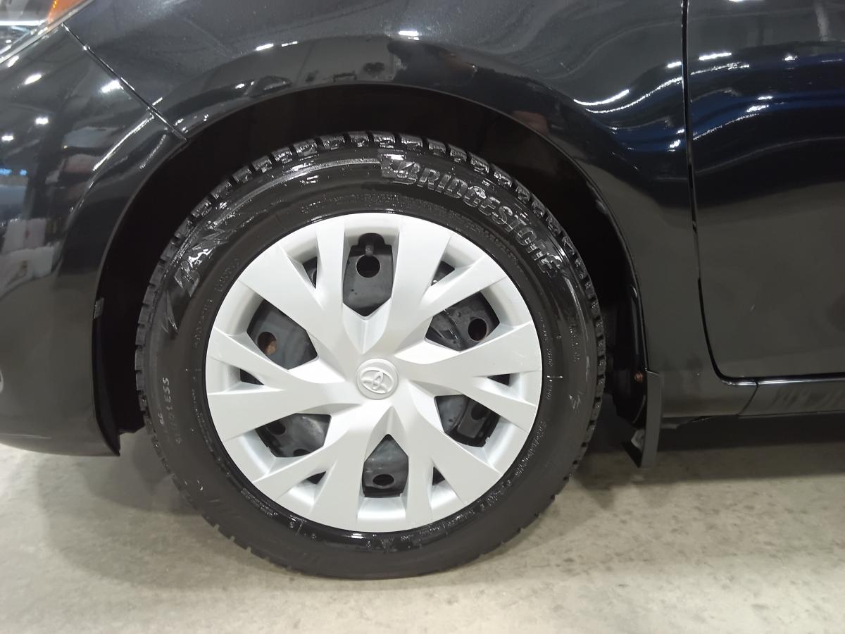 2019 Toyota Yaris hatchback - Image 5