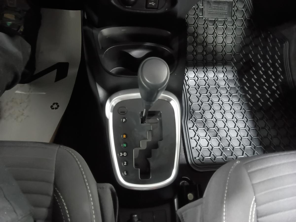 2019 Toyota Yaris hatchback - Image 18