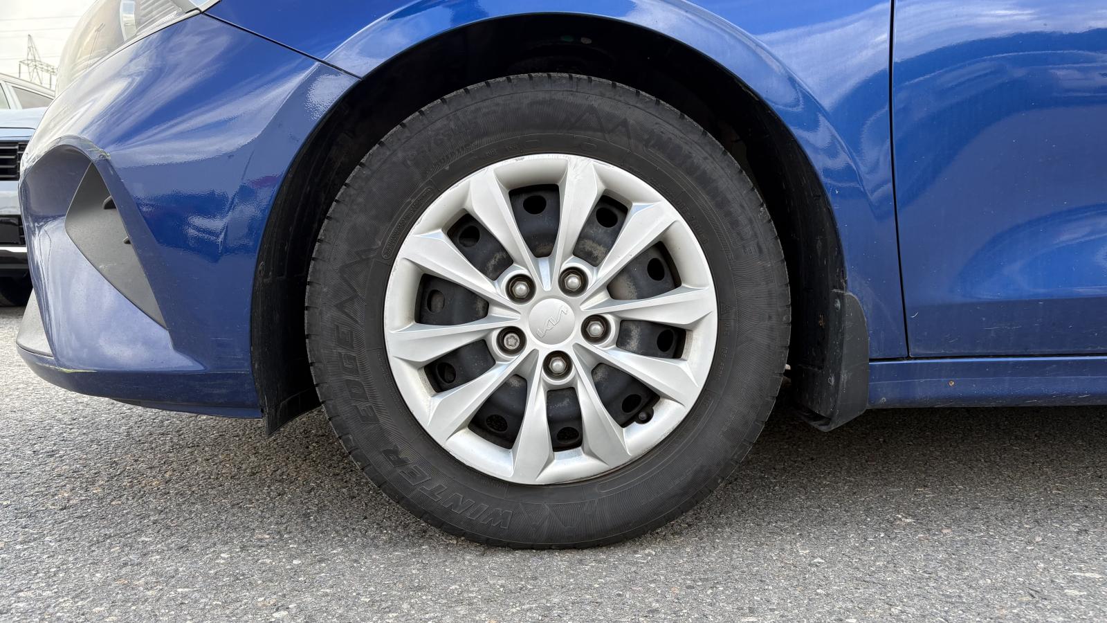 2022 Kia Forte - Image 5