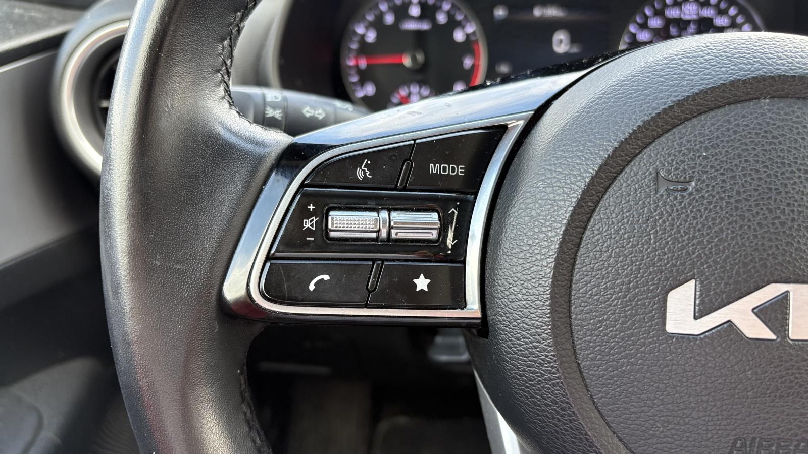 2022 Kia Forte - Image 14