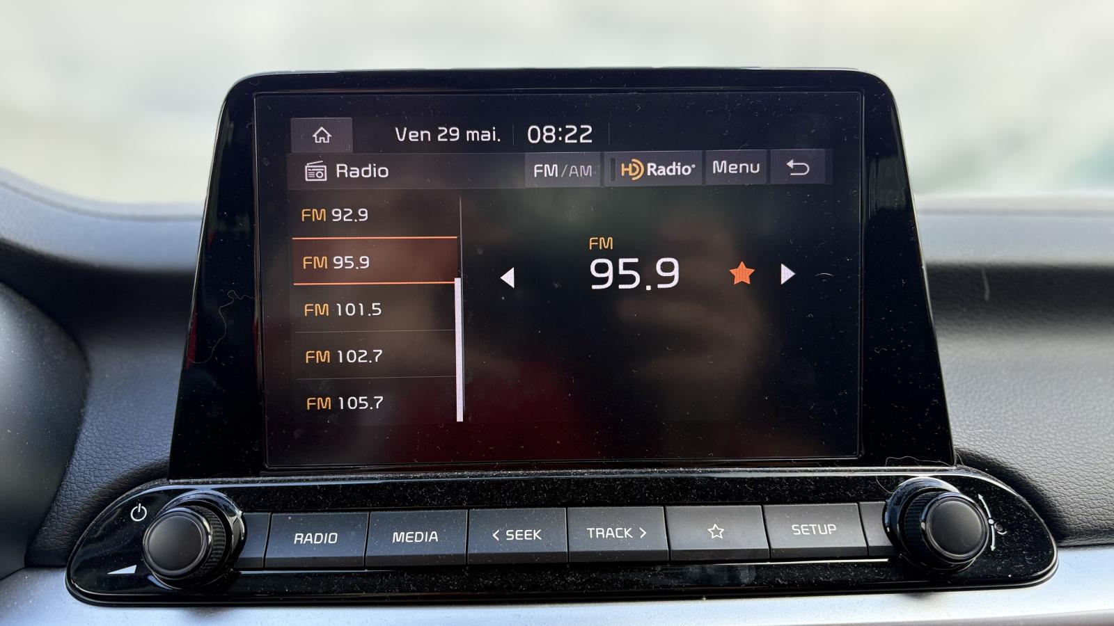 2022 Kia Forte - Image 25