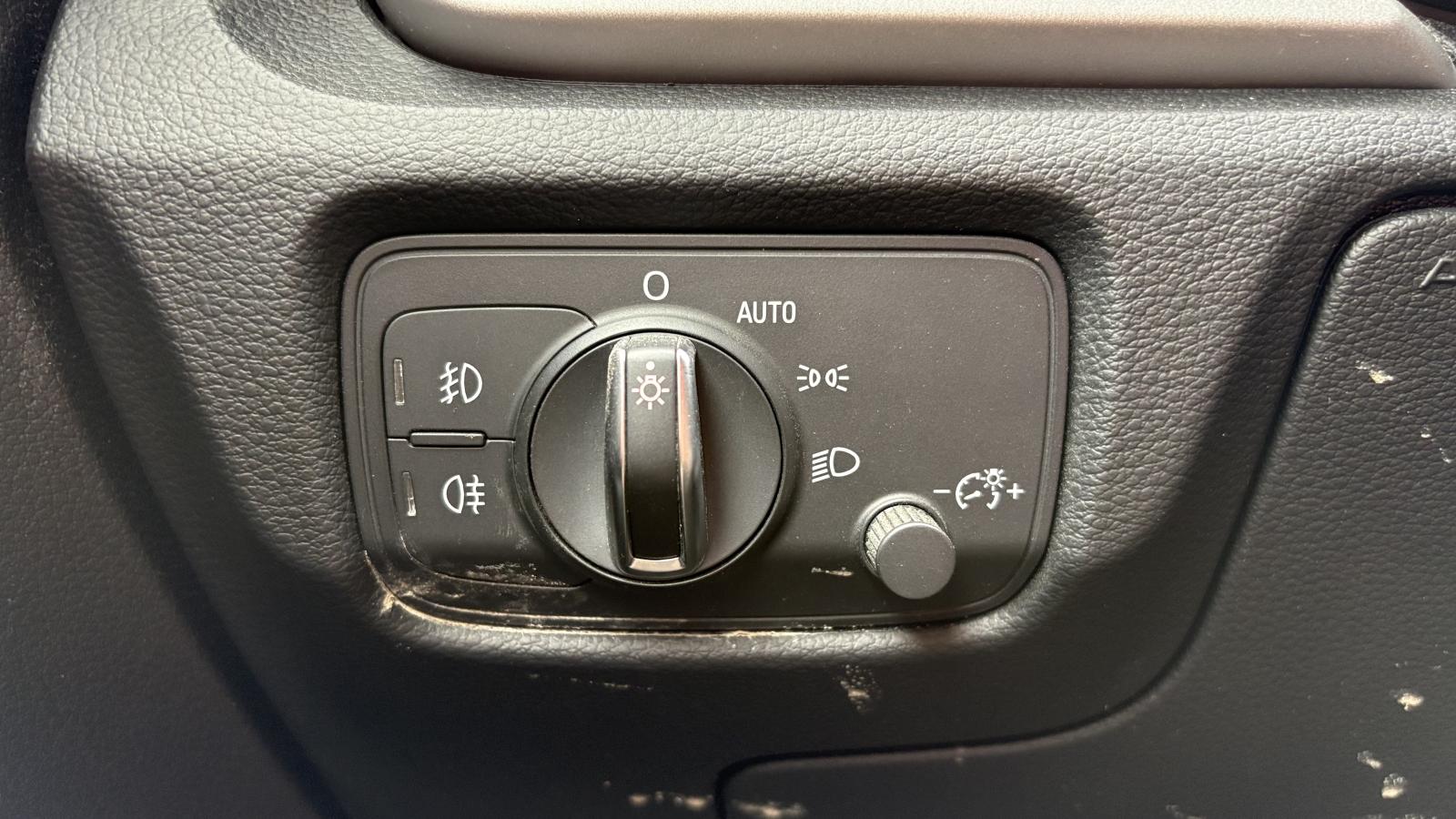 2016 Audi A3 - Image 11