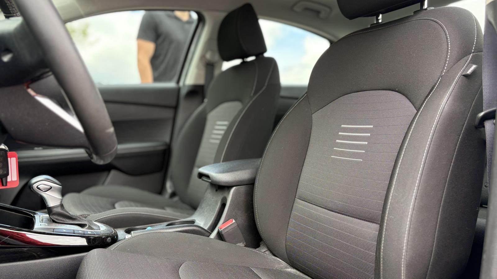 2020 Kia Forte - Image 9