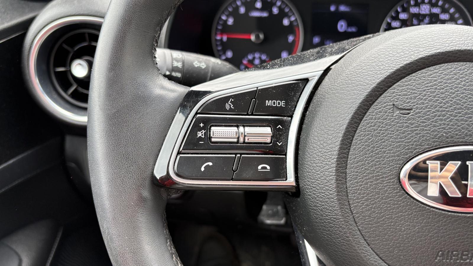 2020 Kia Forte - Image 12