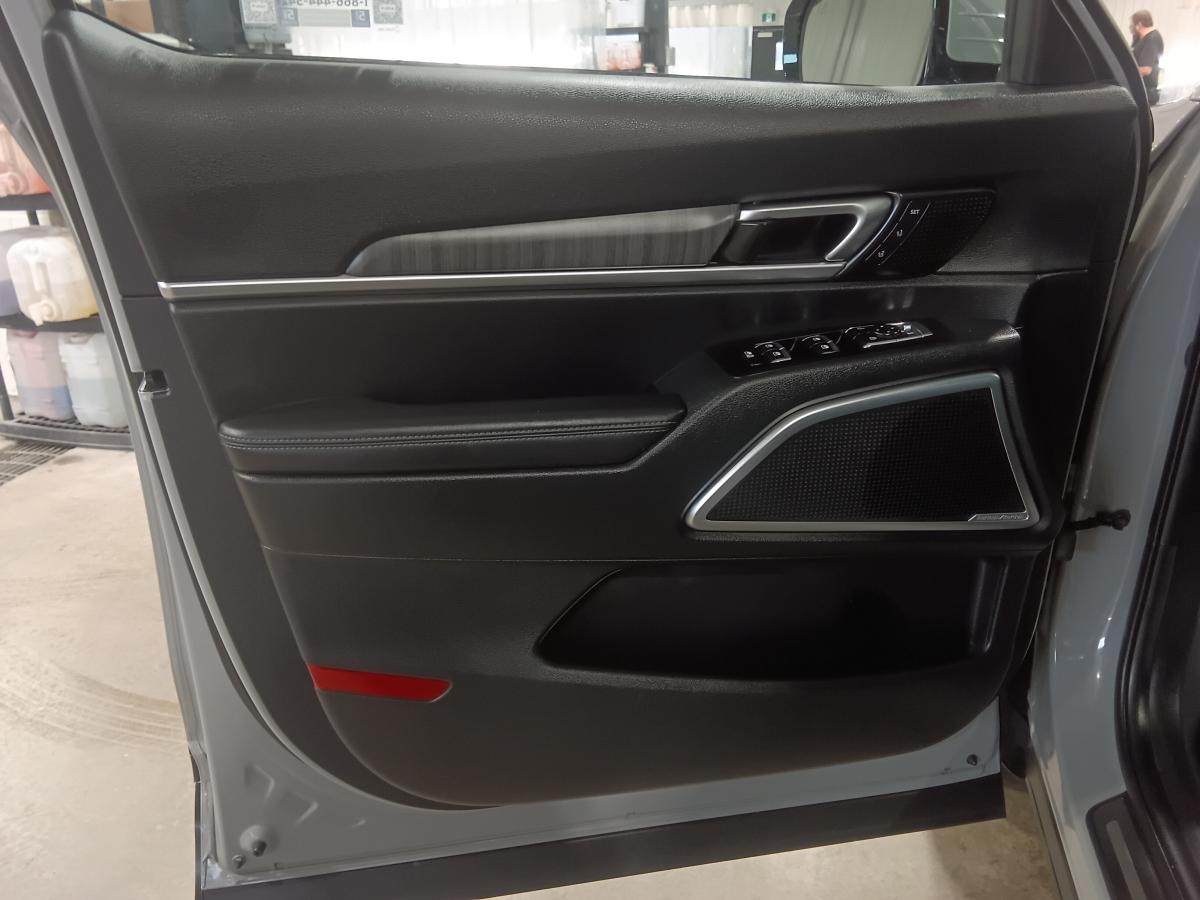 2025 Kia Telluride - Image 16