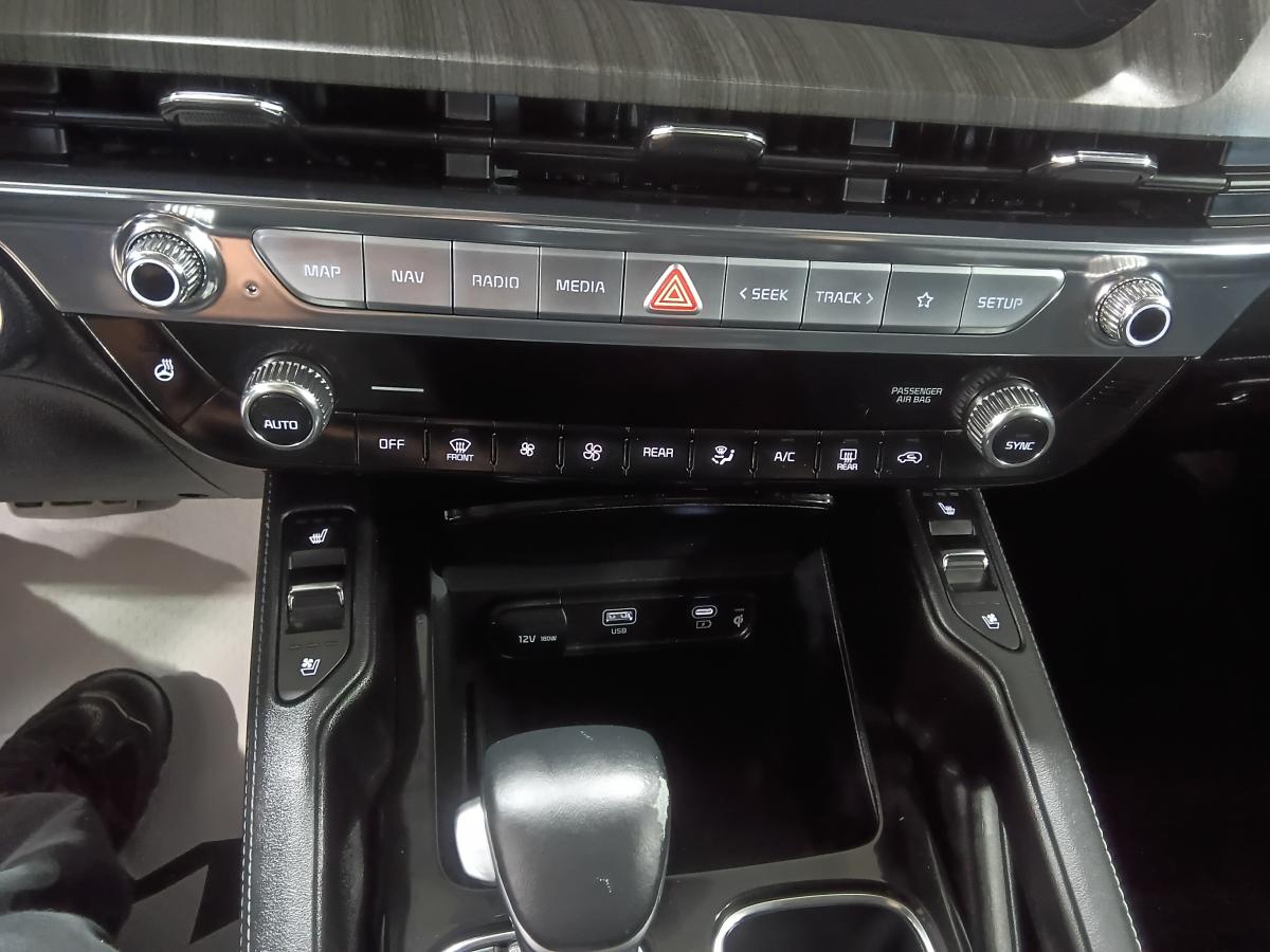 2025 Kia Telluride - Image 29