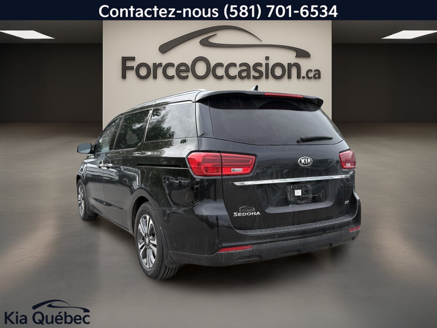 2019 Kia Sedona - Image 2