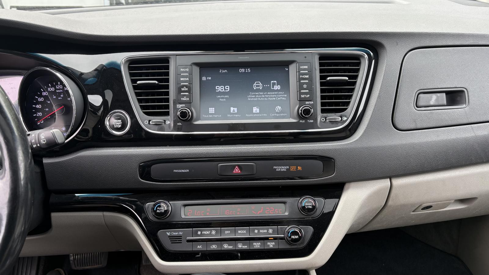2019 Kia Sedona - Image 22