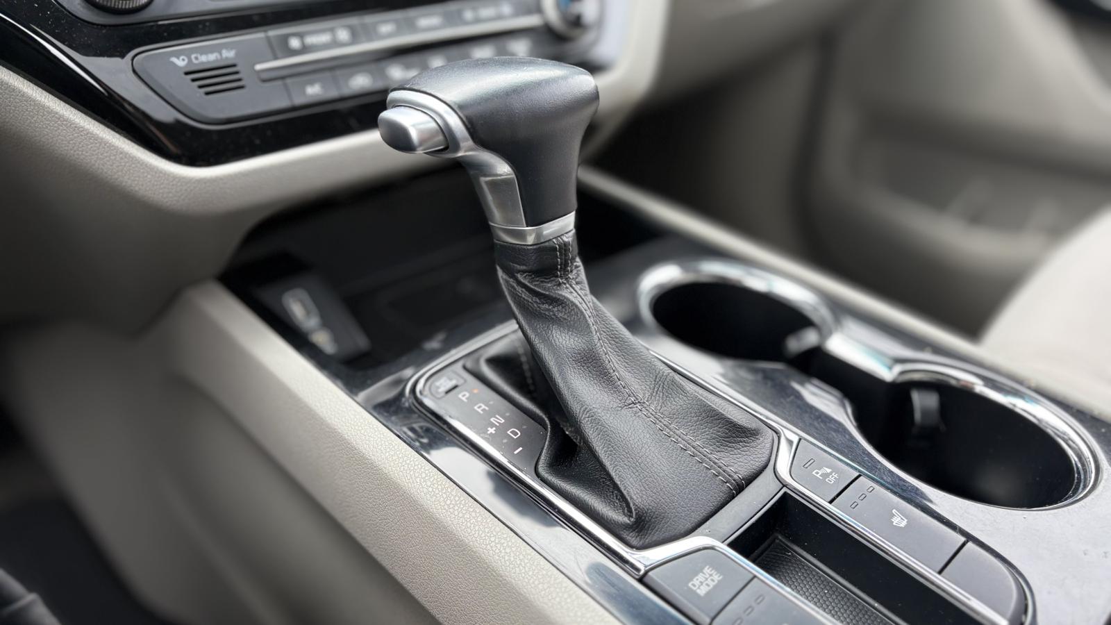 2019 Kia Sedona - Image 25
