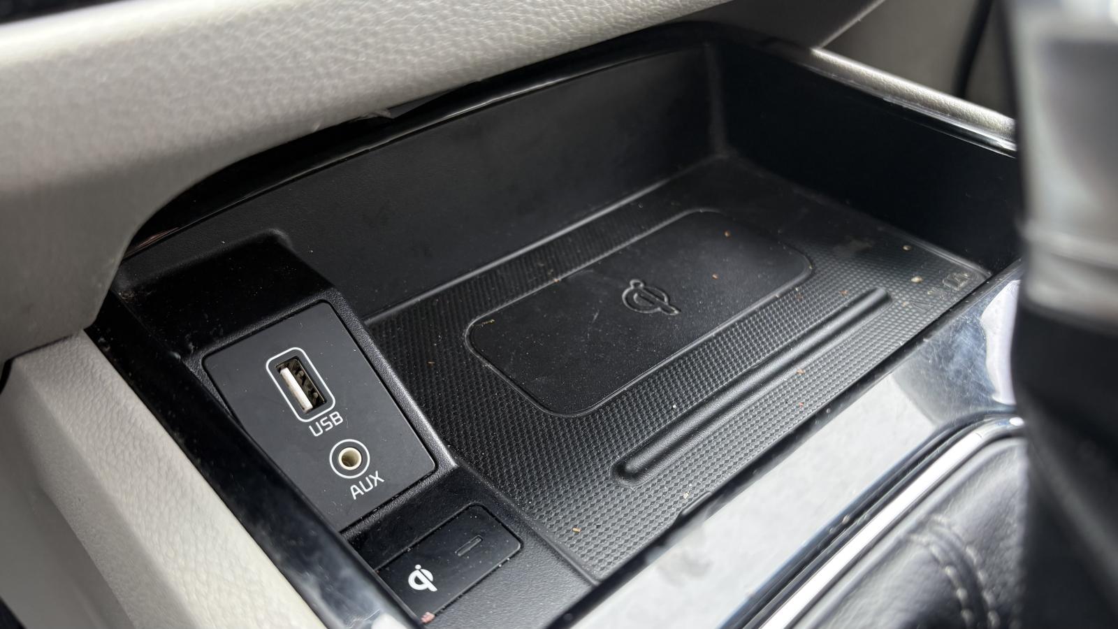 2019 Kia Sedona - Image 29