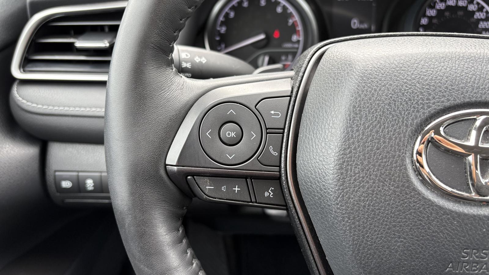 2022 Toyota Camry - Image 16