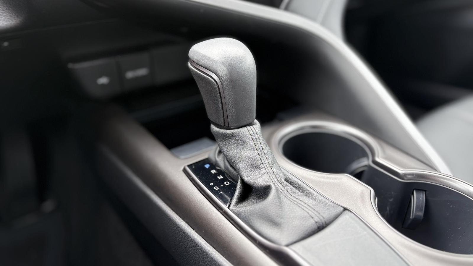 2022 Toyota Camry - Image 23