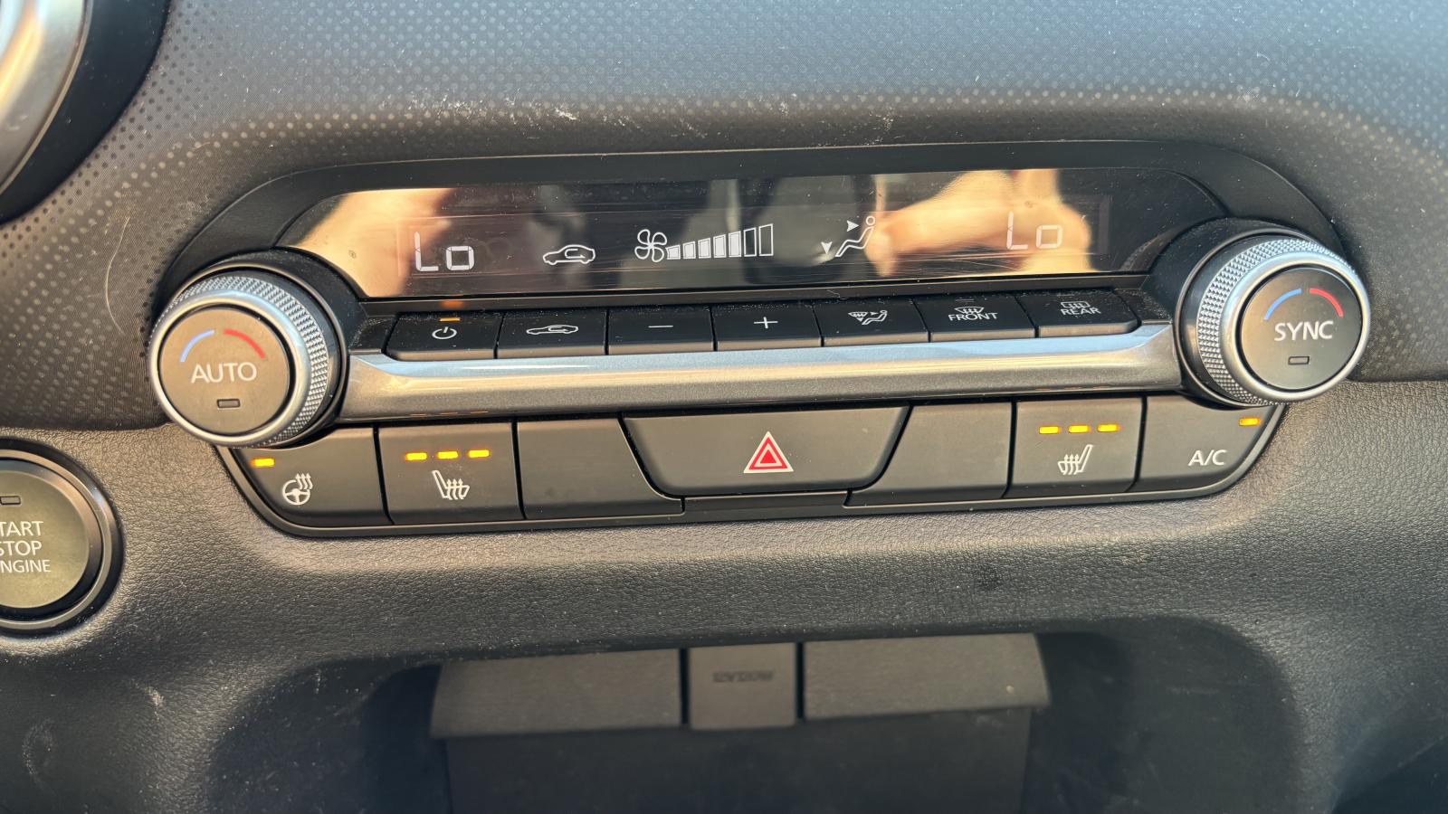 2023 Mazda CX-50 - Image 18