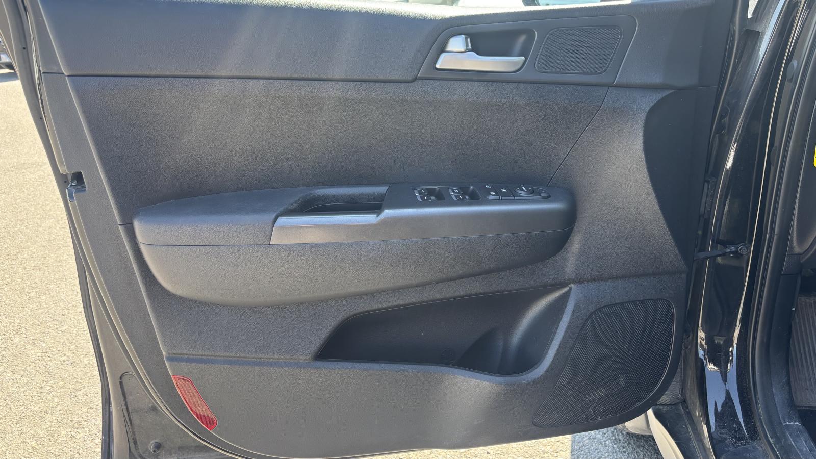2021 Kia Sportage - Image 8