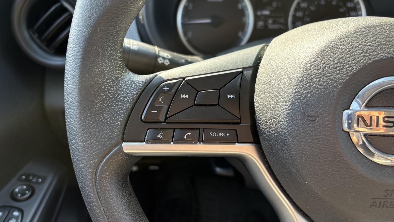 2020 Nissan Kicks - Image 14