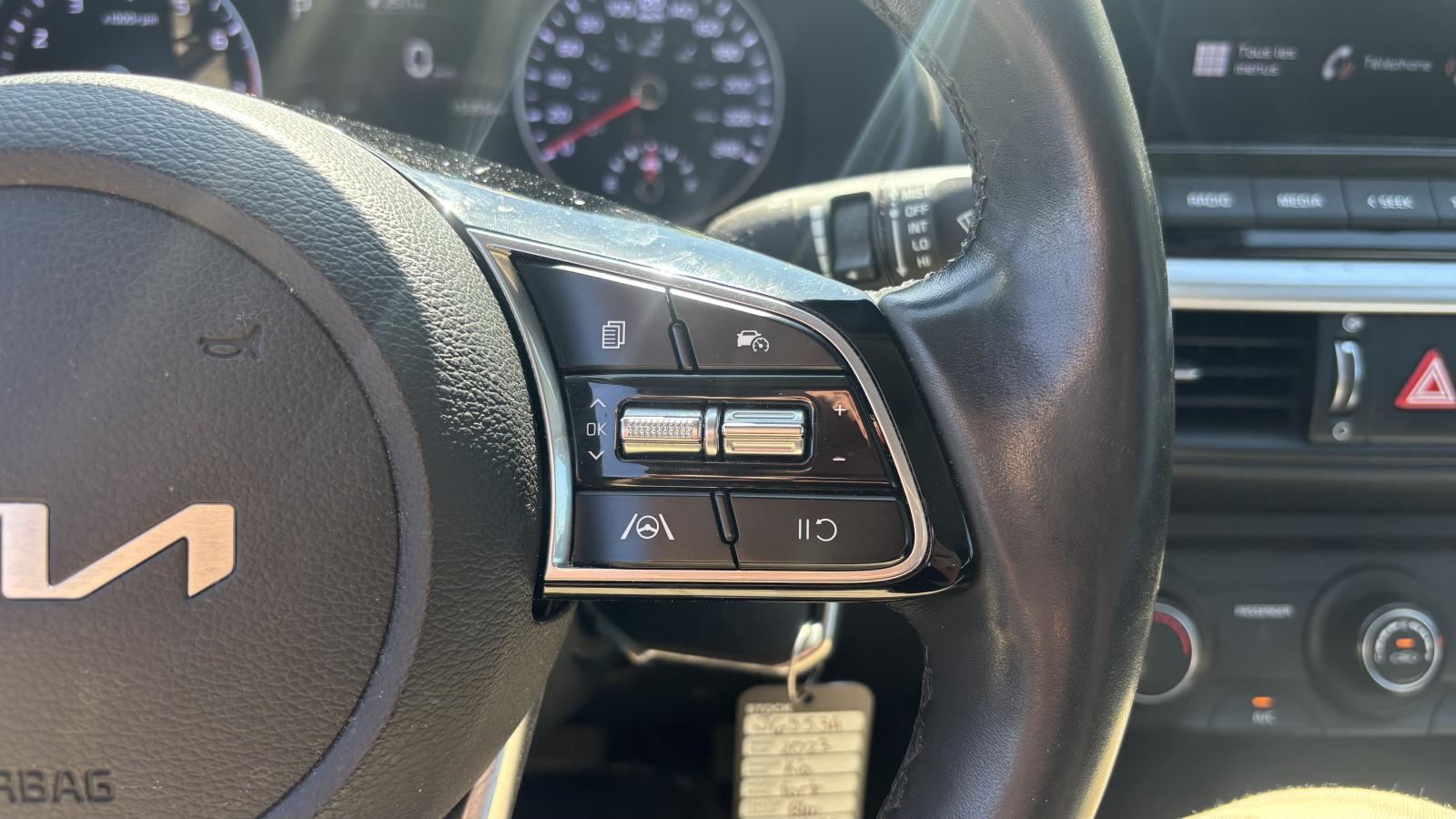 2023 Kia Forte - Image 14