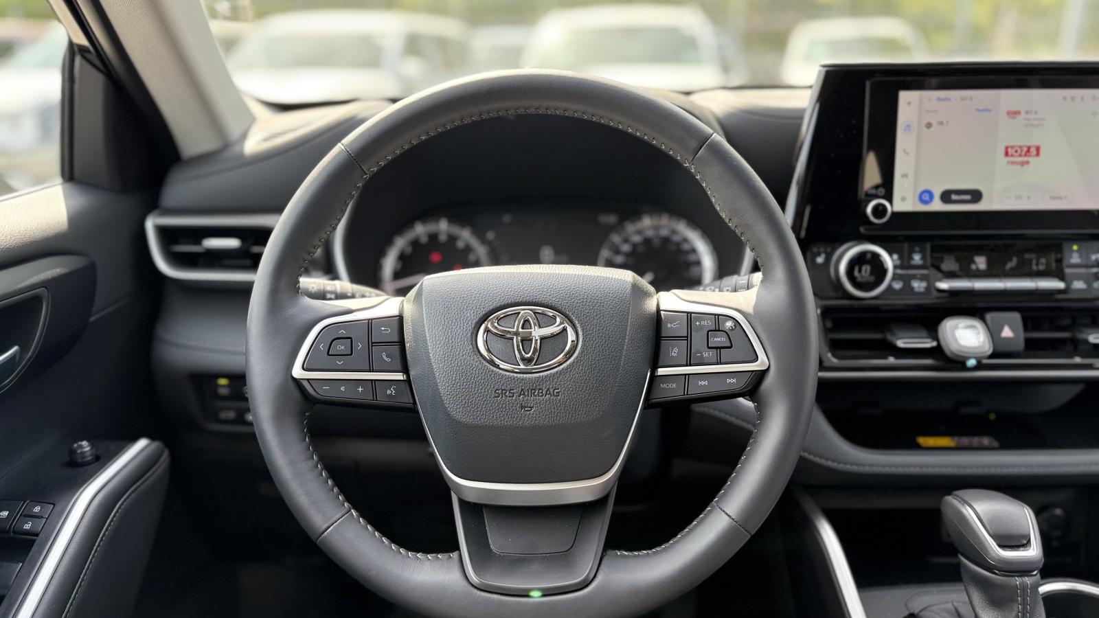 2026 Toyota Highlander - Image 8