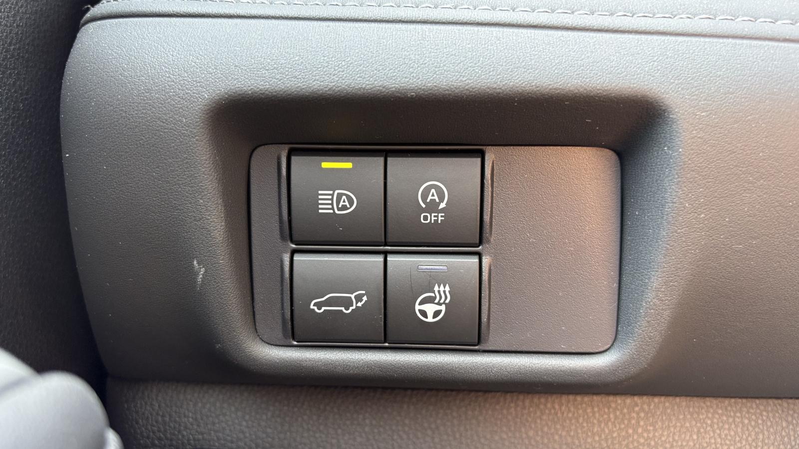 2026 Toyota Highlander - Image 16