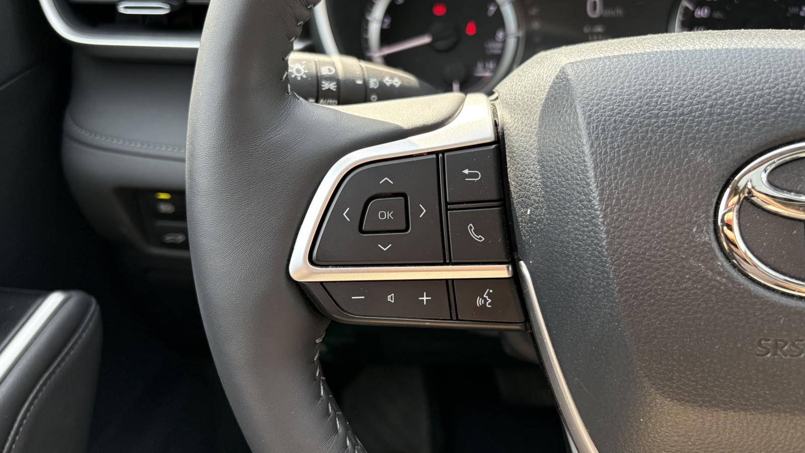 2026 Toyota Highlander - Image 17