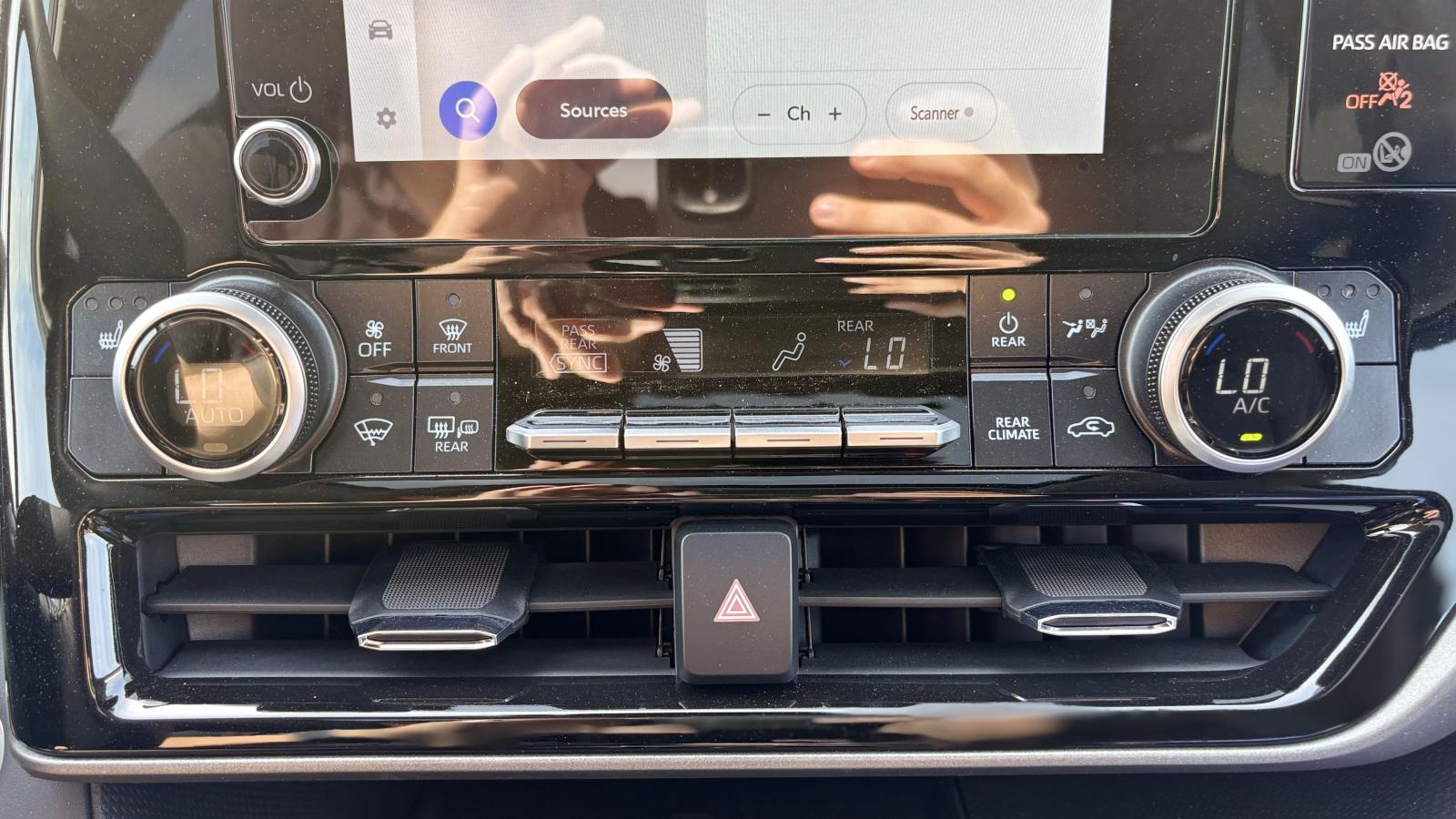 2026 Toyota Highlander - Image 27